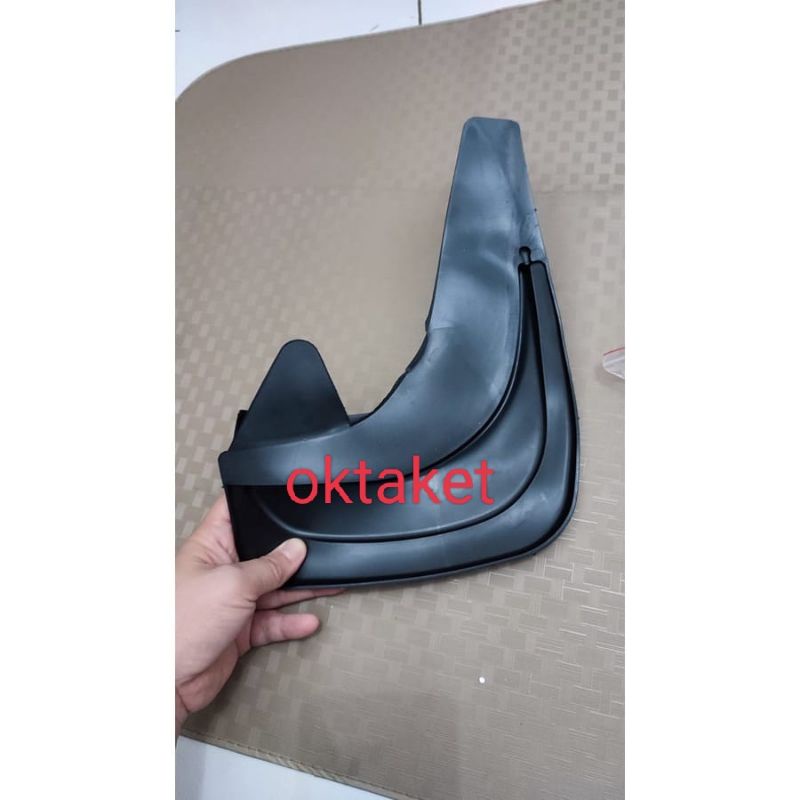 mudguard karpet lumpur Sedan Universal 2pcs hitam