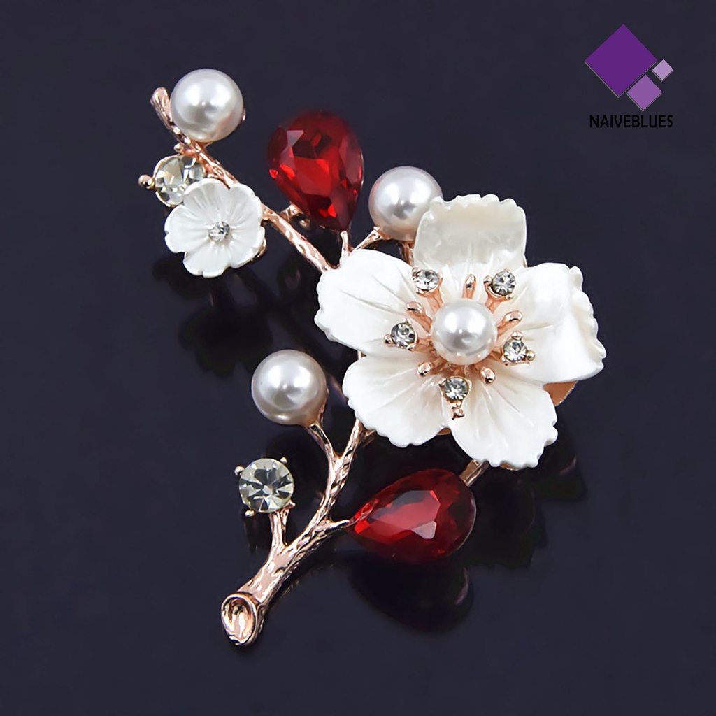 &lt; Naiveblues &gt; Mutiara Imitasi Kerang Hadiah Pernikahan Elegan Plum Blossom Berlian Imitasi Lapel Kostum Aksesoris