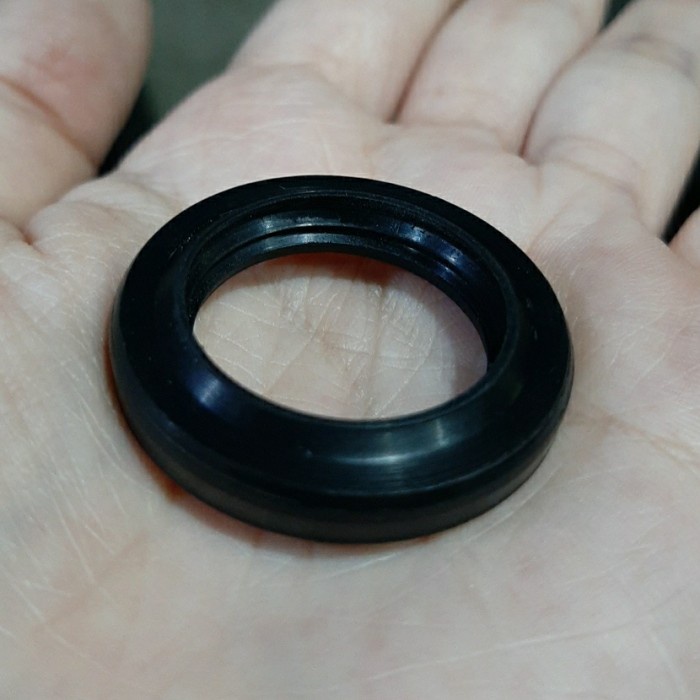 Oil Seal Tcl 22 X 32 X 5.5 Kode 104