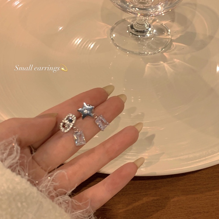 Anting Tusuk Desain Bintang Hias Zircon Untuk Wanita 2022 HELLO GIRL