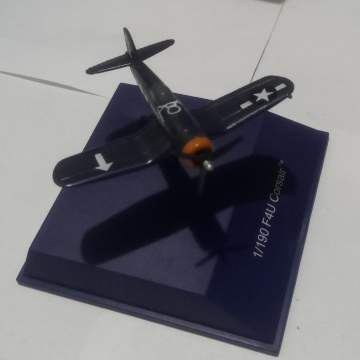 Diecast Miniatur Pesawat Tempur F4U Corsair Perang Dunia Ke 2