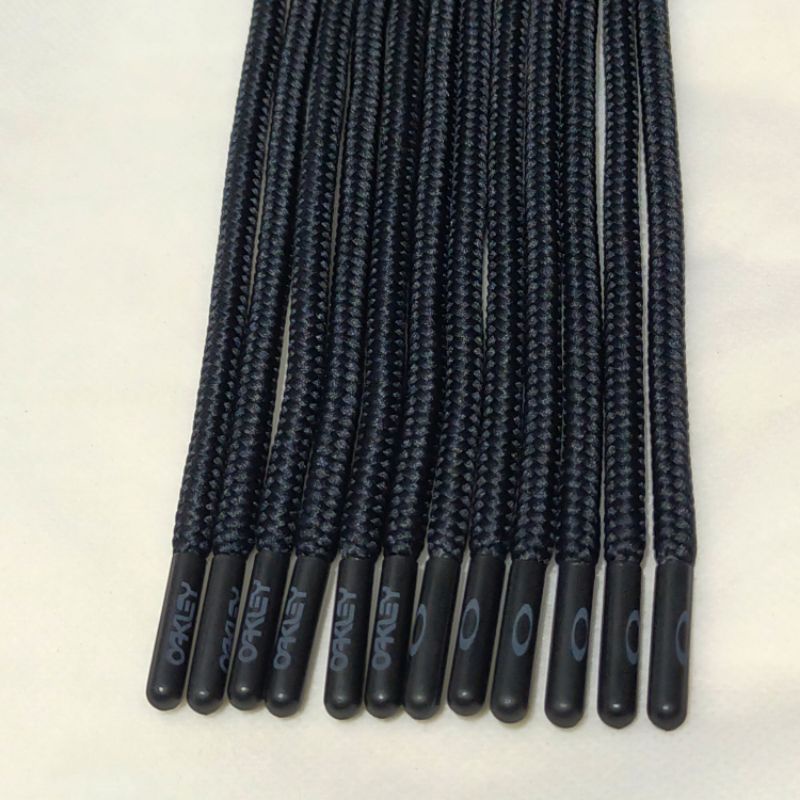 tali Hoodie bulat hitam aglet plastik