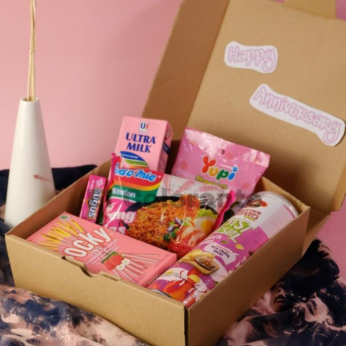 

Spesial Valentine Day Hampers Box Hadiah Ulang Tahun Kado Parcel Valentine Wisuda Pacar Pink