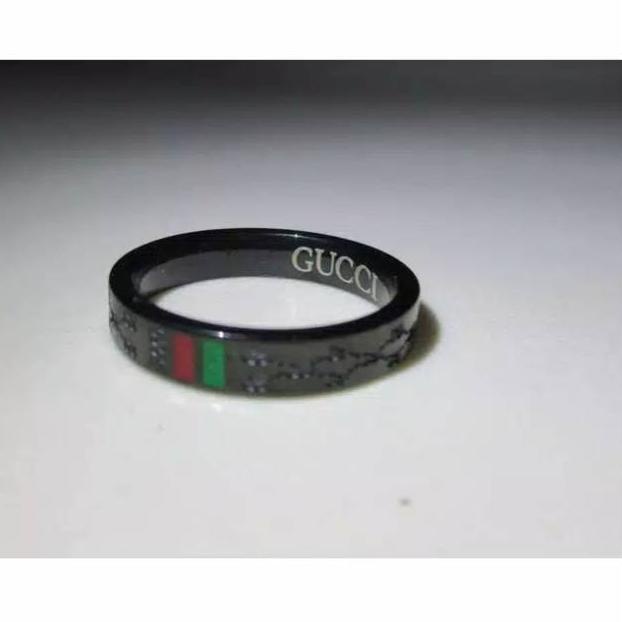 [Y80] GY Cincin Titanium / Premium GUCCI / Lapis Emas 18K / Bentuk Bulat Bahan Warna Hitam Bulgar** 