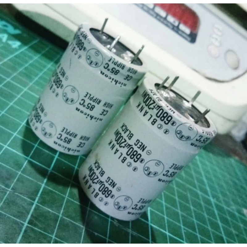 lot 2pcs elko, nichicon 680uf - 200V new elko nichicon