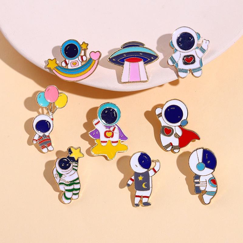 Indah Astronot Enamel Pin Logam Bros Lencana Bintang Pelangi Kartun Perhiasan Ransel Topi Hadiah Custom Aksesoris Kreatif