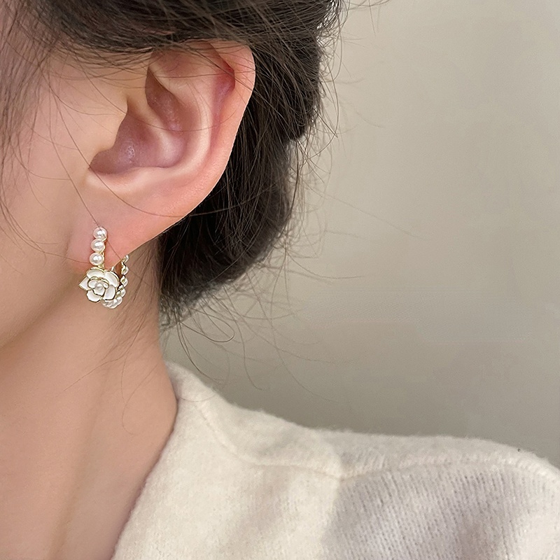 Camelia Pearl Earrings Ear Studs Untuk Perhiasan Fashion Gadis Indah Manis