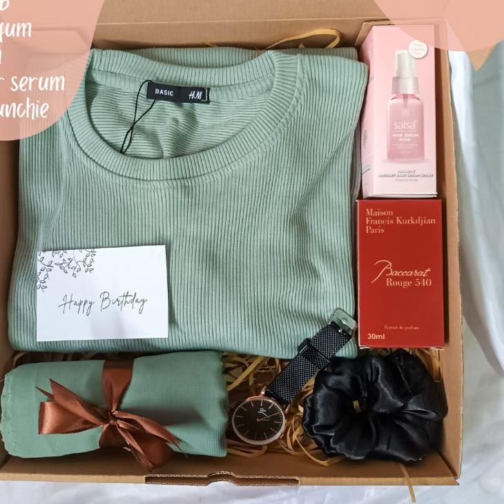 

✨Original✨ [KAOS RIBB] GIFT BOX KAOS RIBB WANITA / HAMPERS GRADUATION / KADO CEWEK / KADO PACAR / KADO DOI / KADO UNIK / WISUDA murah