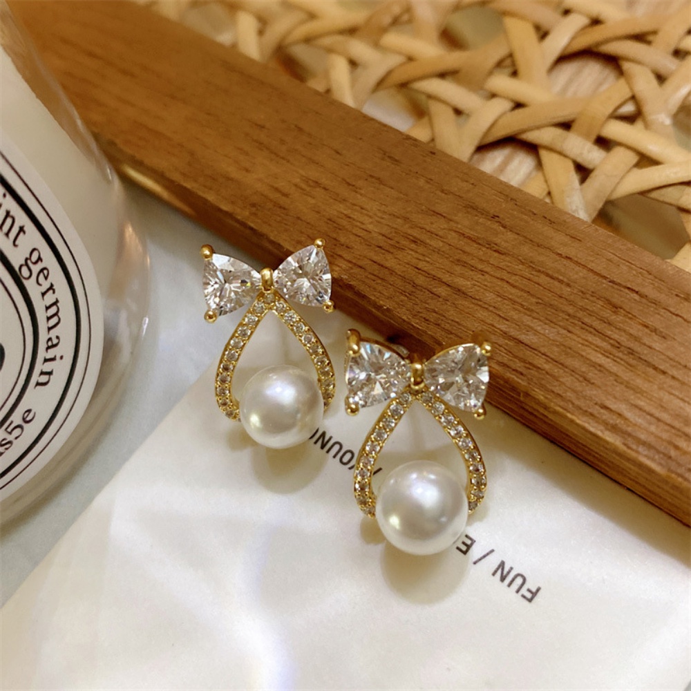 Deartiara Perancis Vintage Manis Berlian Busur Imitasi Mutiara Anting Temperamen Serbaguna Anting Earrings