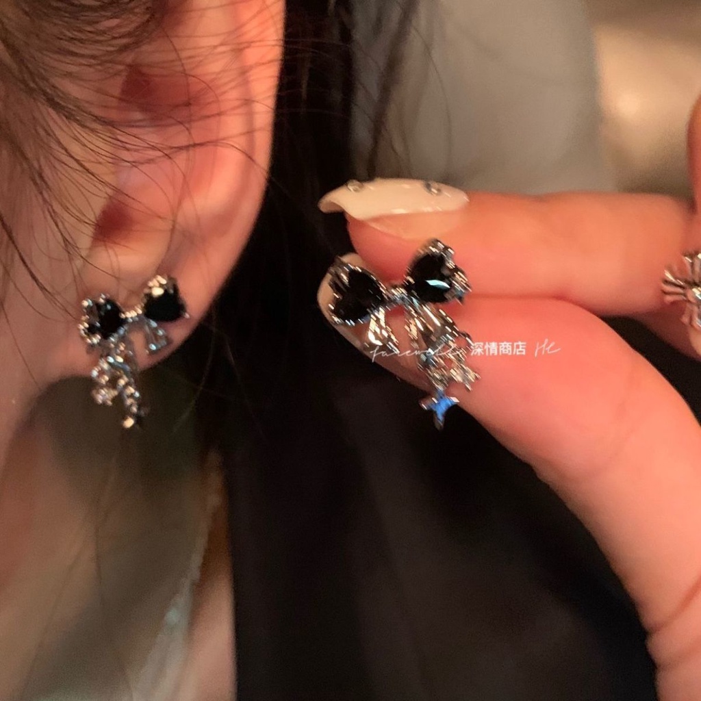 Fashion Flash Wanita Anting Perhiasan Pesona Perak Anting Busur Sederhana