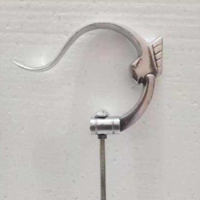 GANTUNGAN LIPAT BURUNG GARUDA RAJAWALI SILVER REPLIKA RADJA UNTUK KANDANG BURUNG KOTAK