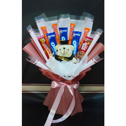Bucket Snack boneka wisuda