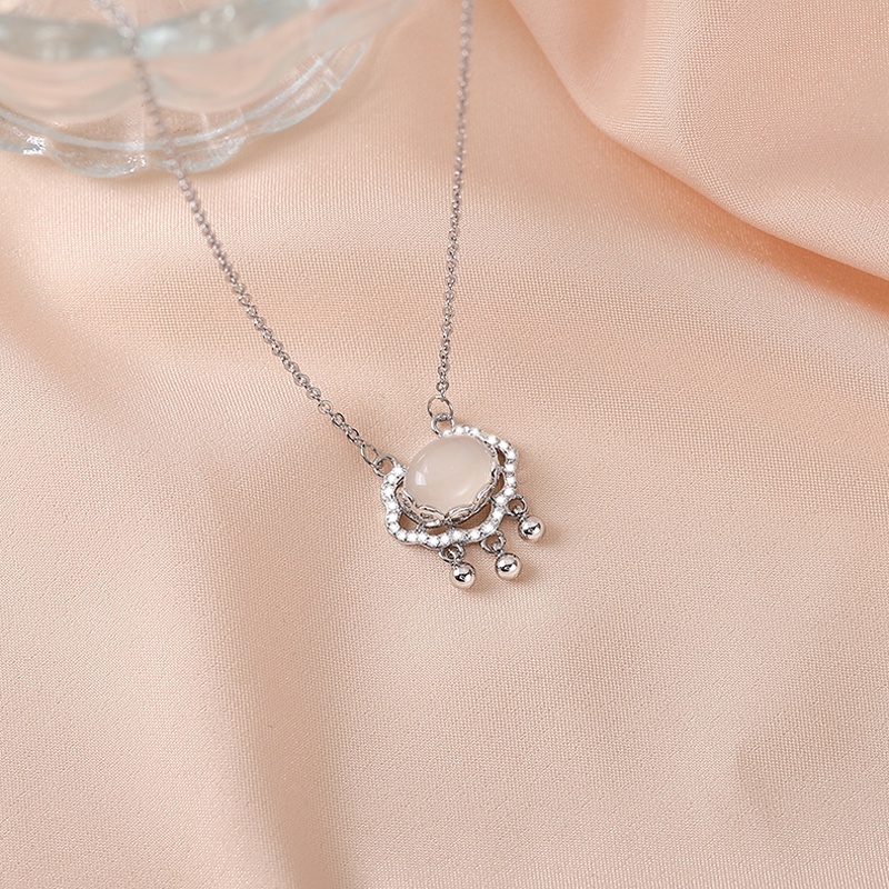 Magic789 Chic Keberuntungan Lock Liontin Perak Berkah Kalung Wanita Gadis Temperamen Harapan Terbaik Kalung Beruntung Elegan Rantai Tulang Selangka Perhiasan Leher Harian