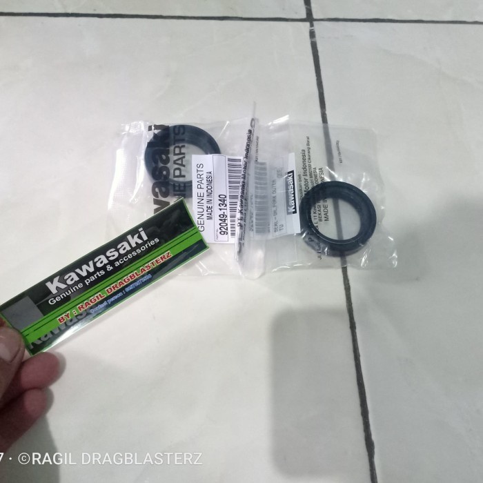 Sil Seal Shock Depan Ninja R Ninja Ss New Ninja Rr Old Original Kode 072