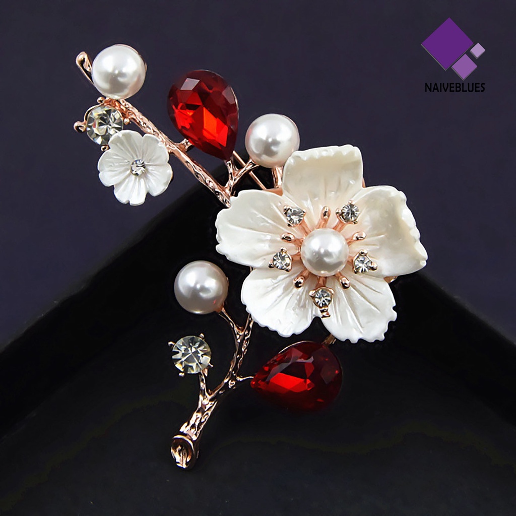 &lt; Naiveblues &gt; Mutiara Imitasi Kerang Hadiah Pernikahan Elegan Plum Blossom Berlian Imitasi Lapel Kostum Aksesoris