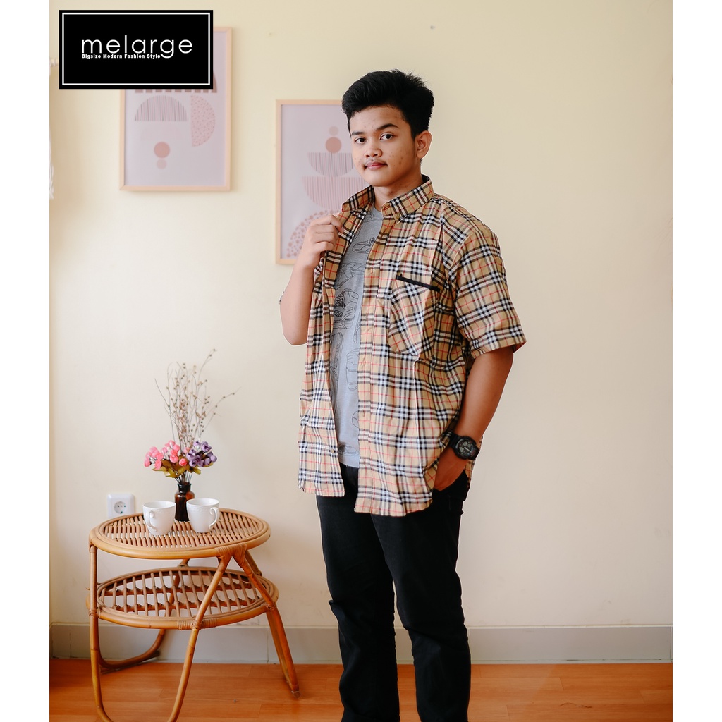 MELARGE - Hem Kemeja Polos Pria Kemeja Kasual Kemeja Pria Kemeja Pendek Kemeja Baju Kemeja Jumbo XXXL 3XL XXXXL 4XL XXXXXL 5XL / Kemeja Lengan Pendek / Kemeja Bigsize Big Size / Kemeja Kantor / Kemeja Santai / Kemeja Casual Pria