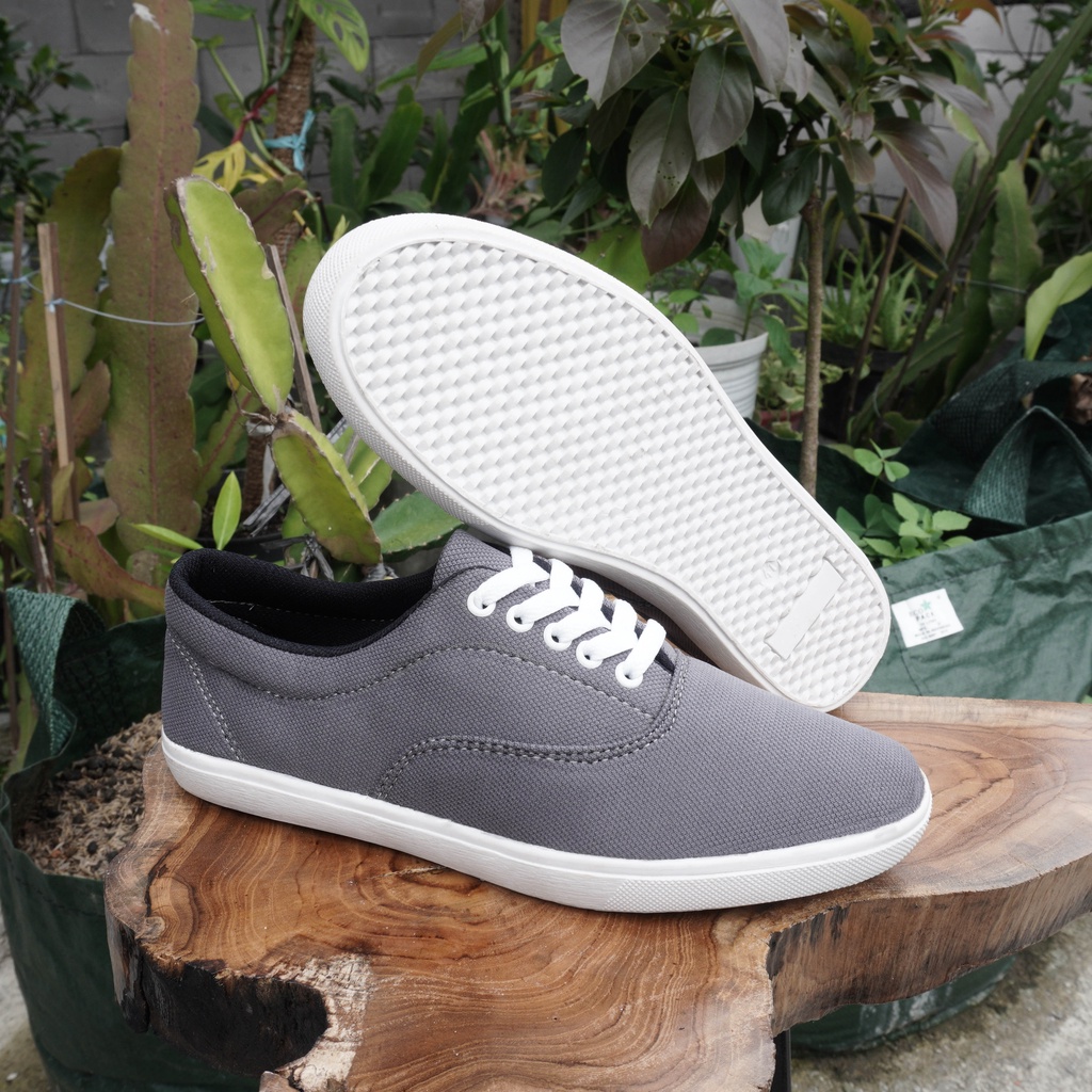 Promo Sepatu Pria Model Casual PVC Vanz Classic OLD Schools OG PVC Termurah