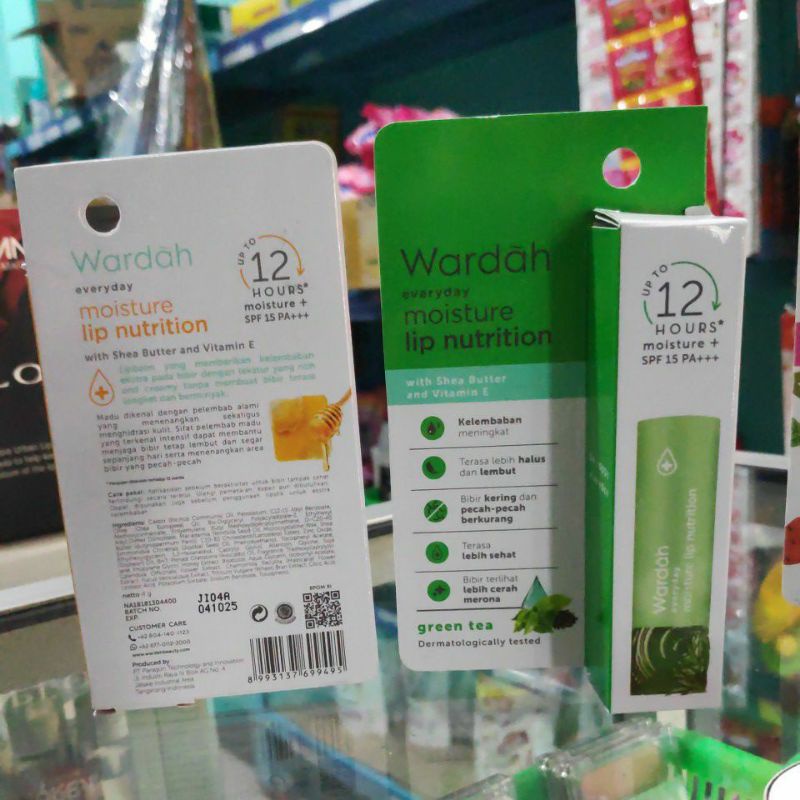 Wardah Lip balm Nutrition 1 PCS Pelembab Bibir Fruity Sheer Moisture UV Protection Strawberry Grape Honey Green Tea Vitamin E