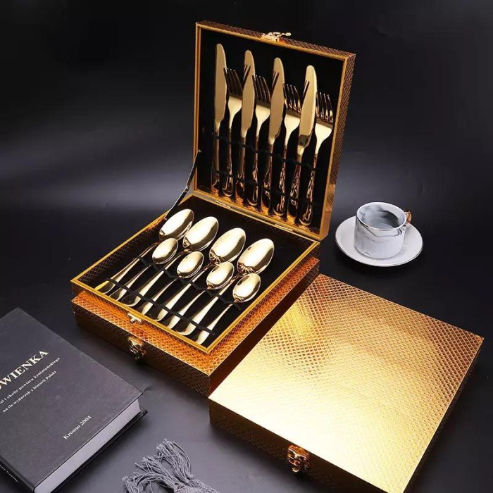

(COD) paket set hampers gift box kado 16pcs / dinner table set with box gold - PAKET GOLD 16
