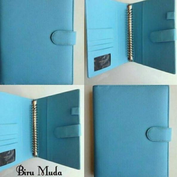 

Grosir Terkeren Binder Ready Polos A5 (20ring) Part 1