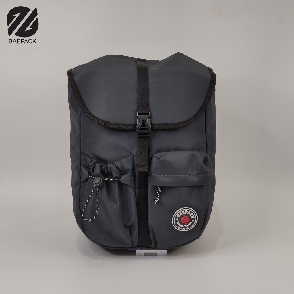 Tas Traveling Sekolah Wanita Anti Air Waterproof Akela Dark Grey Original Baepack / Tas Cowok Pria / Tas Wanita Perempuan / Tas Lokal Bandung / Tas Multifungsi Gunung Camping