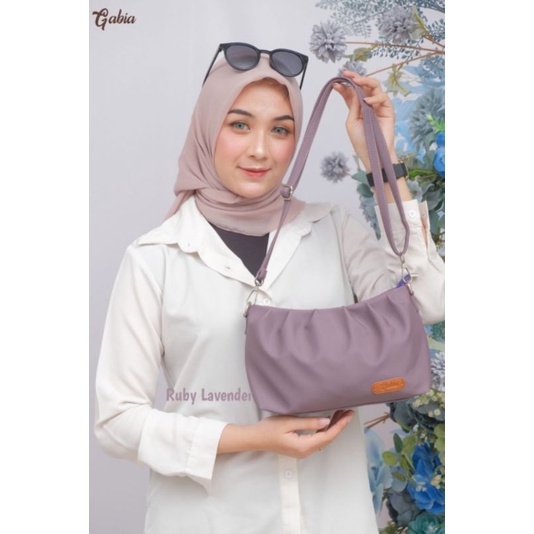 TAS SELEMPANG RUBY BY GABIA BAHAN CHOCOLY ANTI AIR WATERPRPOOF PREMIUM