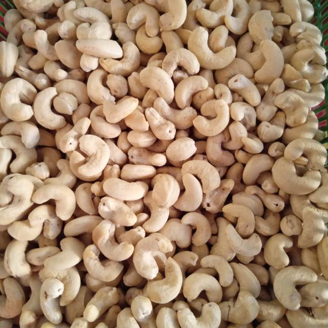 

Kacang mete atau kacang mede kualitas premium kemasan 1kg