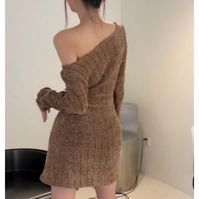 【AMY J】U-Neck Long Sleeve Slim Fit Mini Knitted Dresses  7518