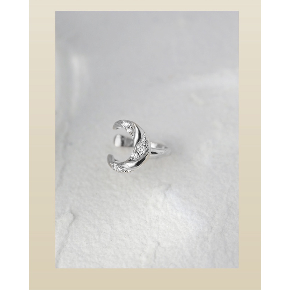 Anting Klip Bulan Geometris Berlian Imitasi Untuk Wanita Non Tindik Warna Silver Perhiasan Ear Cuff