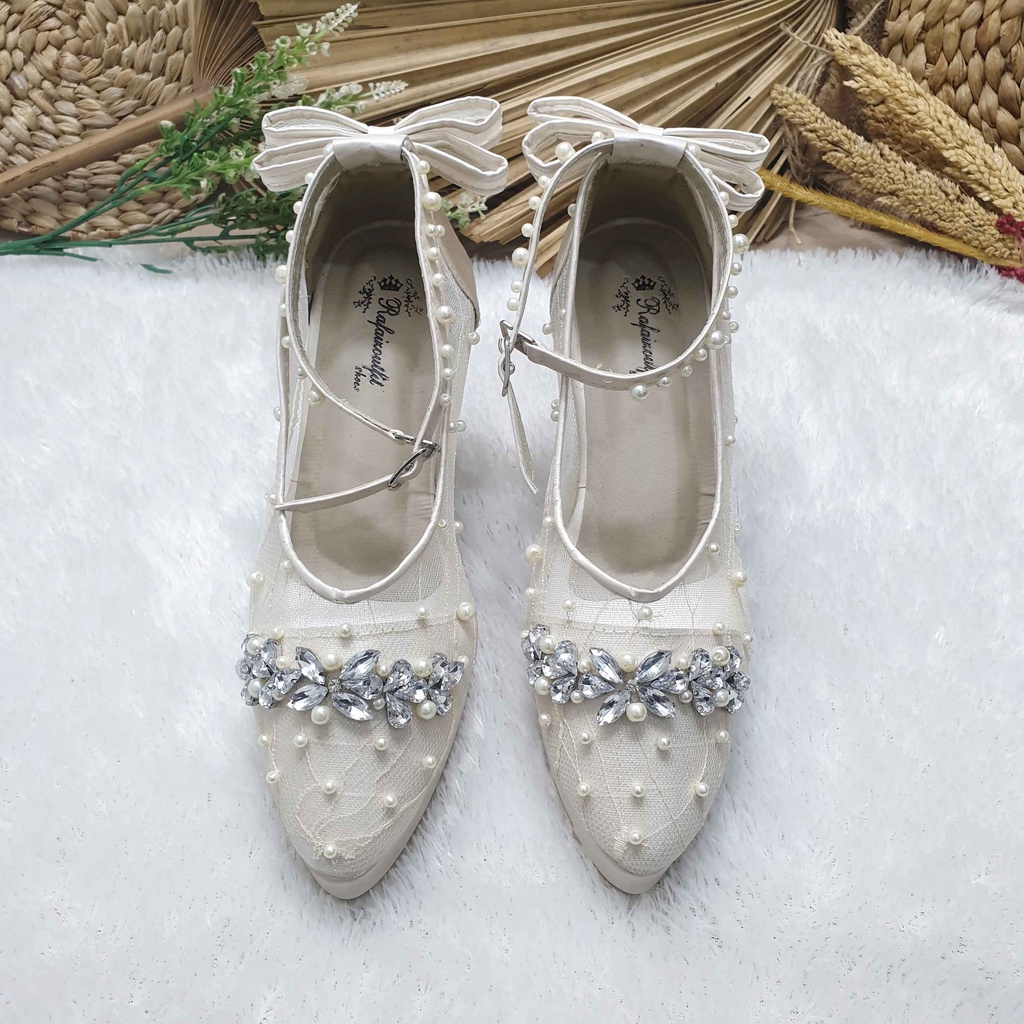 Sepatu wanita broken white tali pita 9cm tahu Hak Sangat Tinggi (di atas 8 cm)