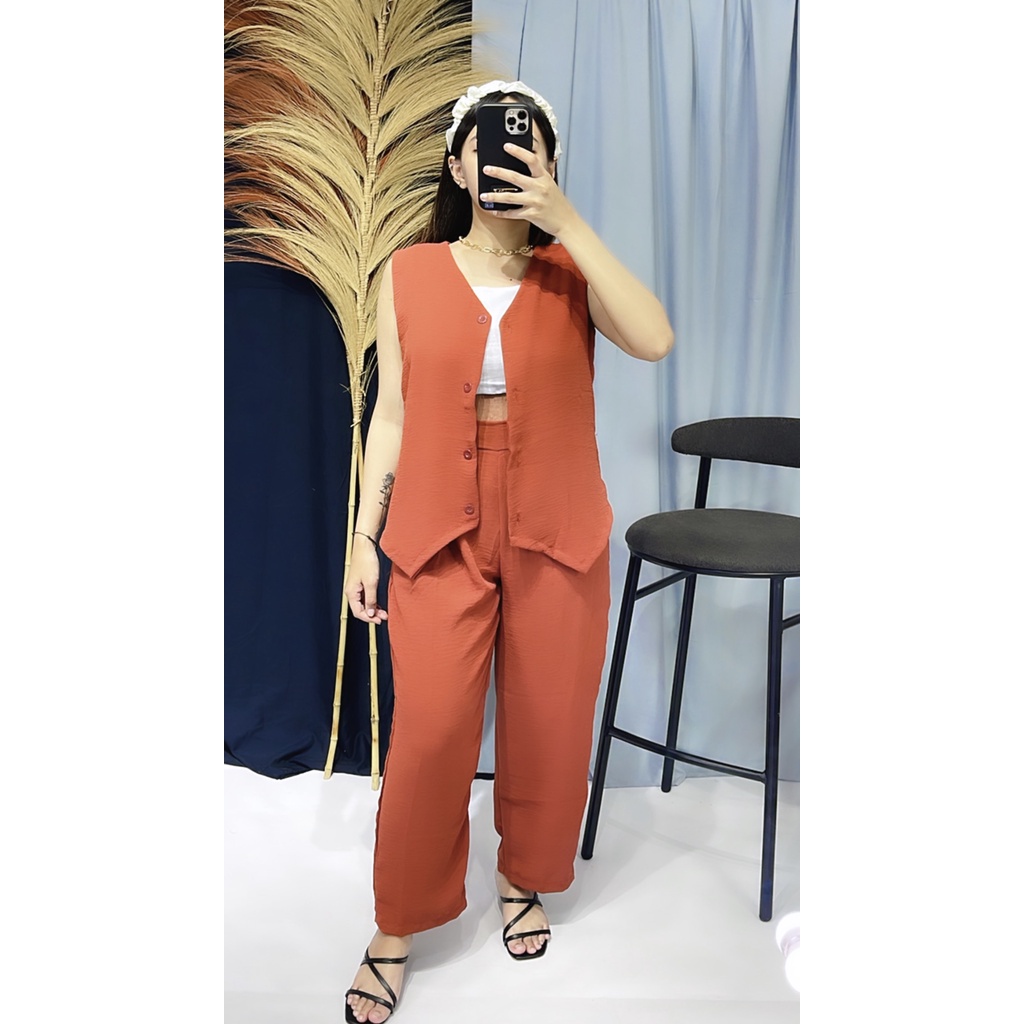 BEFAST - ZRX OOTD WANITA ONESET MILA / ONE SET VEST JOY CRINCLE / Setelan Wanita Keluaran Terbaru / Fashion Kekinian Wanita Remaja Trendy / Outfit Daily Wanita Modis / Oneset Polos / Set Atasan Tanpa Lengan+Celana Panjang / OOTD Wanita Ala Korean Style