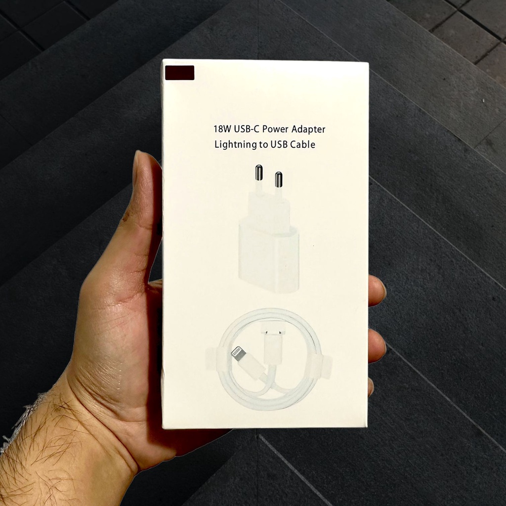 WEIKA Charger 18 Watt Adaptor + Cable C to Lightning for XS MAX/11 Series