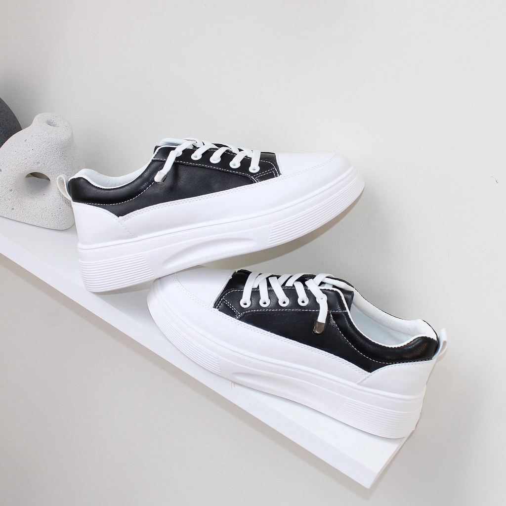 Free BOX Sepatu Sneaker Putih Wanita Import Premium Quality Sepatu Olahraga Sepatu Wanita Sneakers Wanita Model Korea Import Premium Quality NS70521