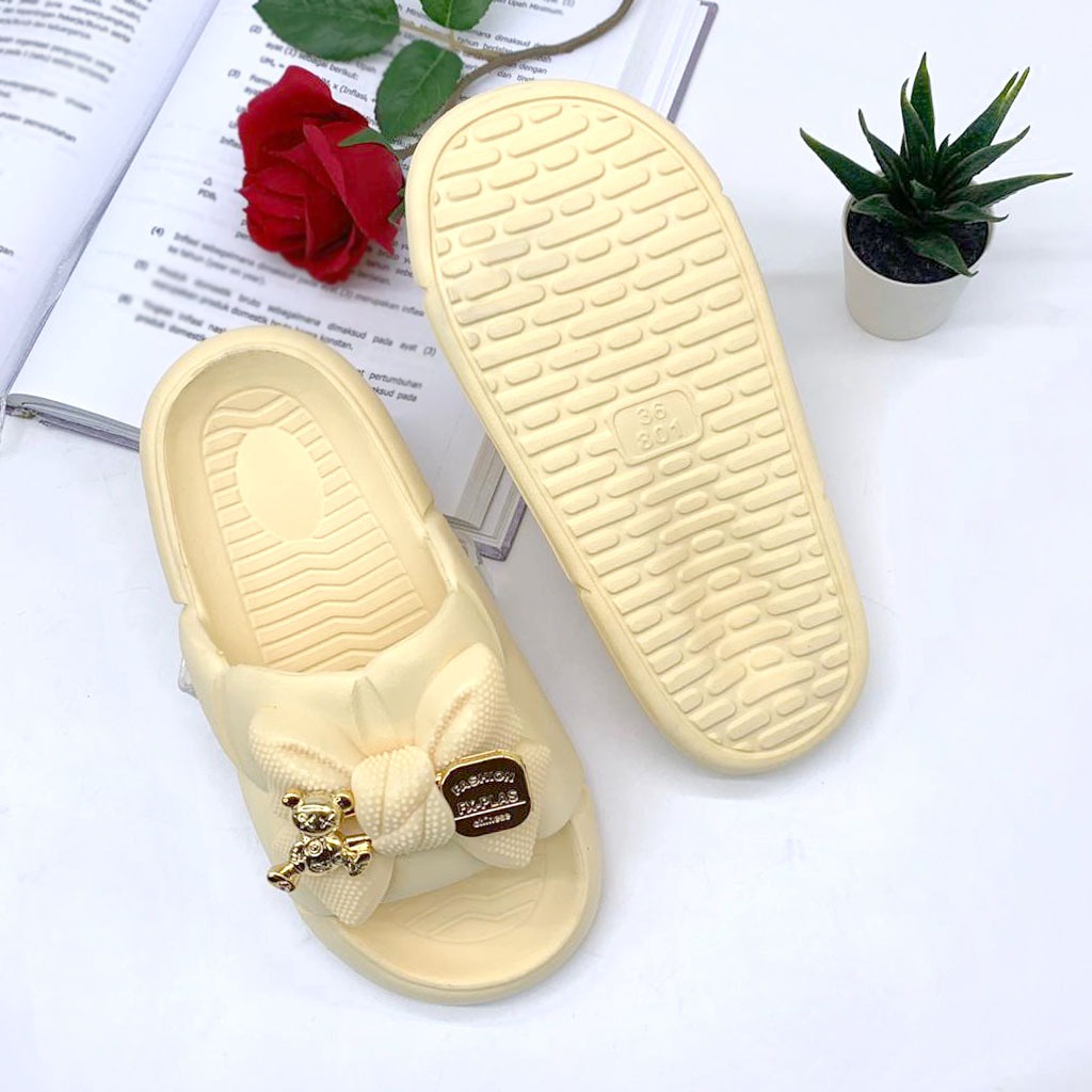 Sandal Selop Wanita Motif Pita Jibbit Bear Empuk Terbaru Uk.36-40