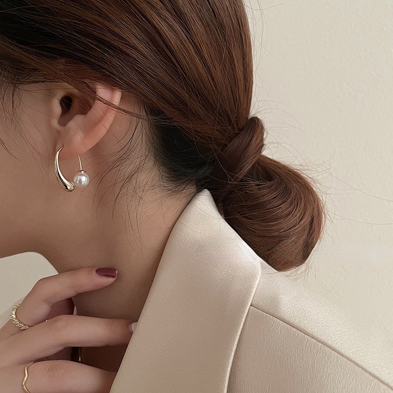 Ins Style Anting Mutiara Elegan/Gadis Manis Pesta Minimalis Tetesan Air Telinga Perhiasan Aksesoris