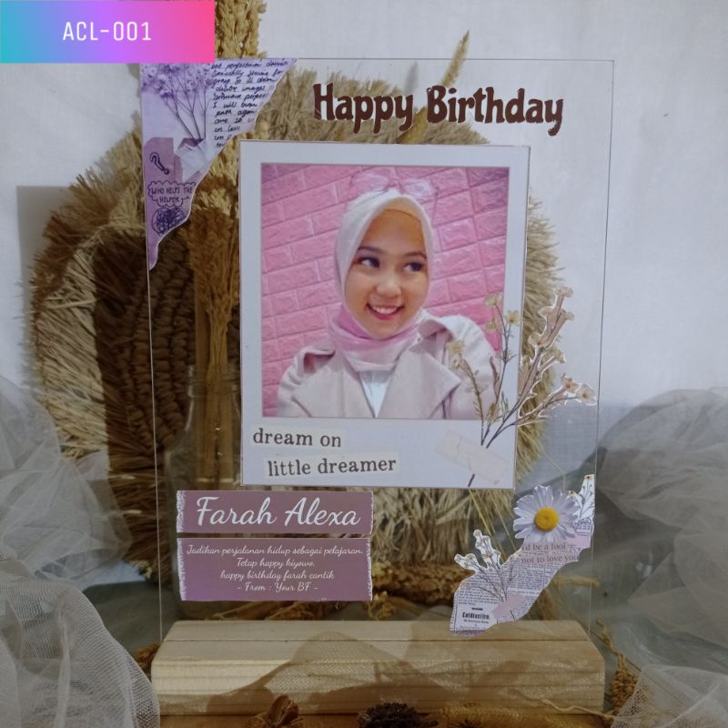 

Acrylic Gift - Kado wisuda - Kado ulang tahun - kado wedding - kado anniversary
