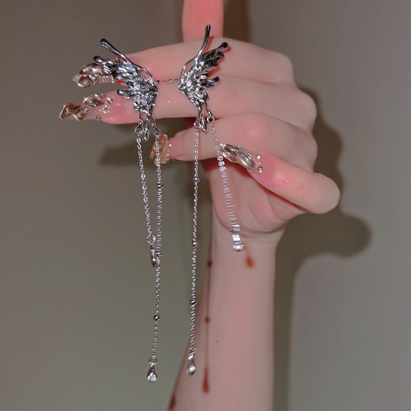 YEEZII Y2k butterfly Rumbai Anting Untuk Wanita Keren Logam Perak Klip Earring Perhiasan Aksesoris