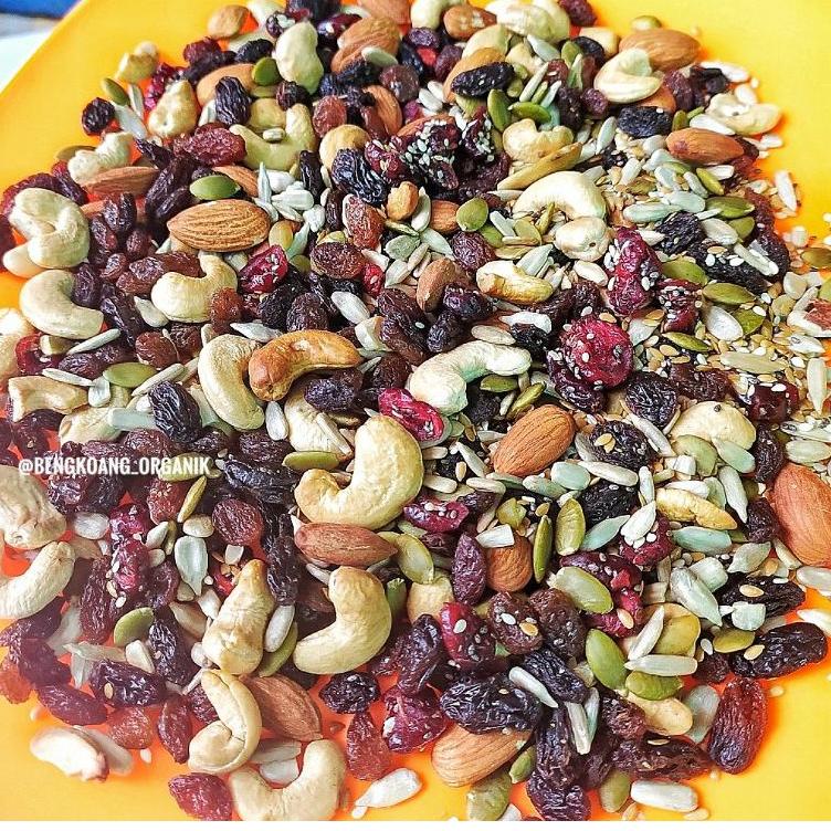 

☻ SUPER TRAIL MIX 500GR - Almond, Cranberry, Pumpkin Seed, Cashew, Raisin, Sunflower Seed ☋