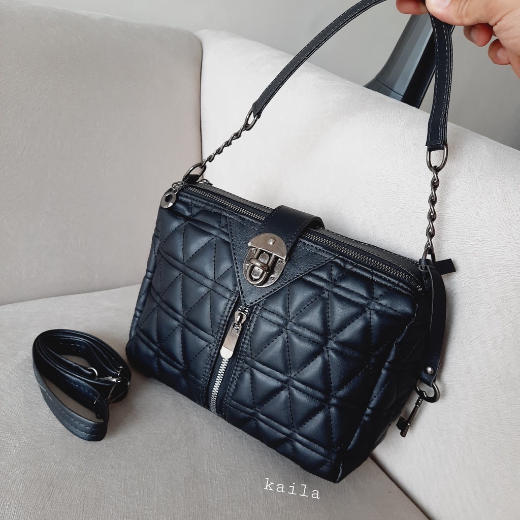 Tas cewek edisi black K5 sling bag selempang wanita terbaru kekinian 03-6859