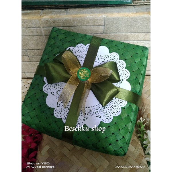hampers besek  bambu cantik sepasang