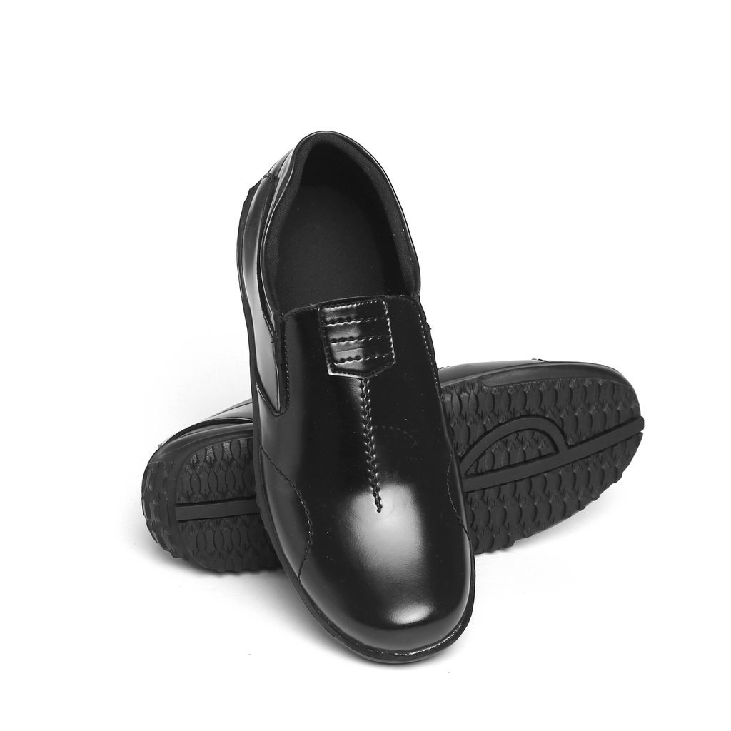 TR009 | Sepatu Slip On Hitam Tanpa Tali Pantofel Pria Casual Kerja Formal Kantor Original Laki | FORIND Terraforma