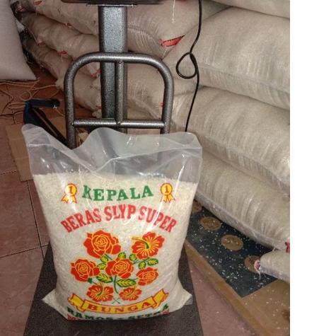 

℗ BERAS BUNGA RAMOS SETRA 5 KG ✪