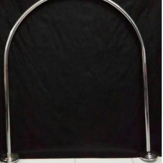 ✷ Kamar pas model oval atau fitting room ☏