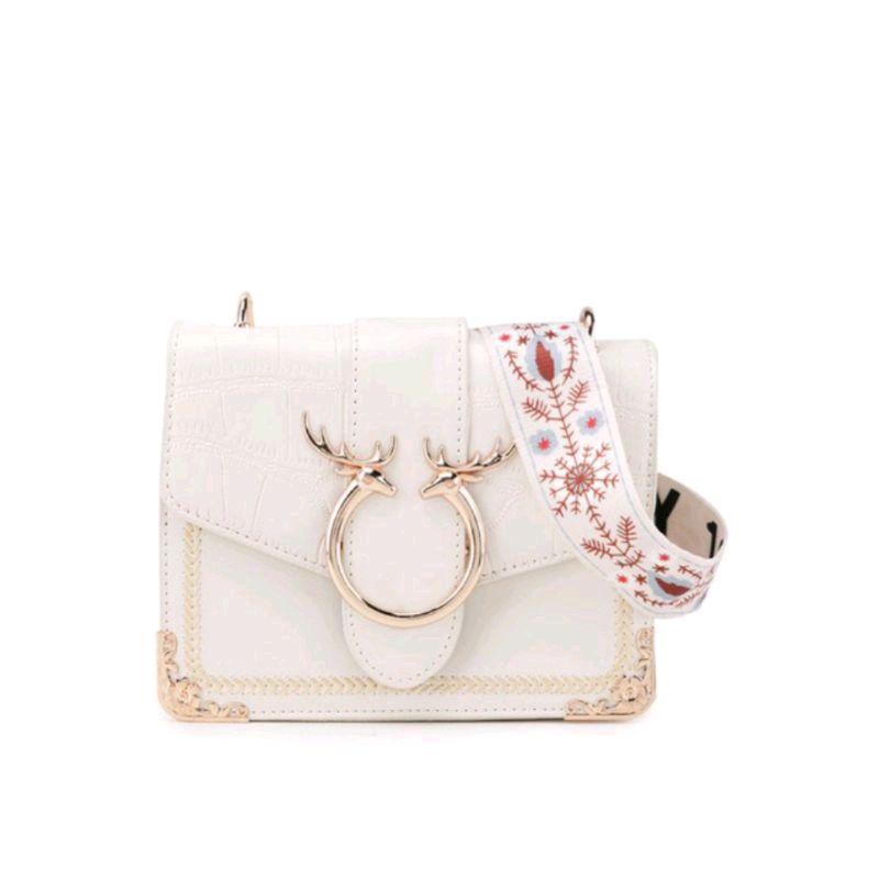 Aamour sling bag (preloved)