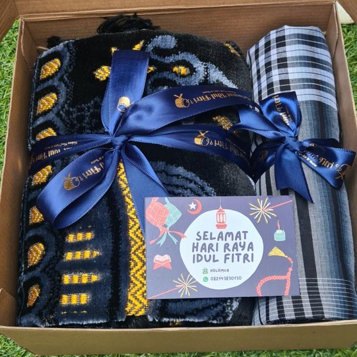

Parcel Ramadhan Hampers Lebaran Paket Sarung & Sajadah Pria Seri Black 099