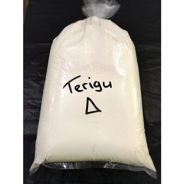 

Tepung Segitiga Biru Kiloan 1kg