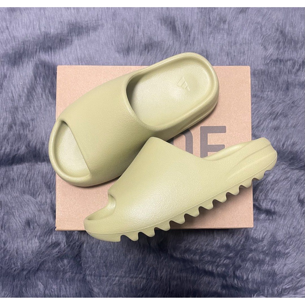 Sandal Selop Yeezy Slide Unisex Sol Tebal Karet Premium Anti Slip Original Impor