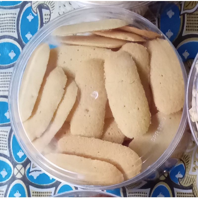 

Kue Lidah Kucing