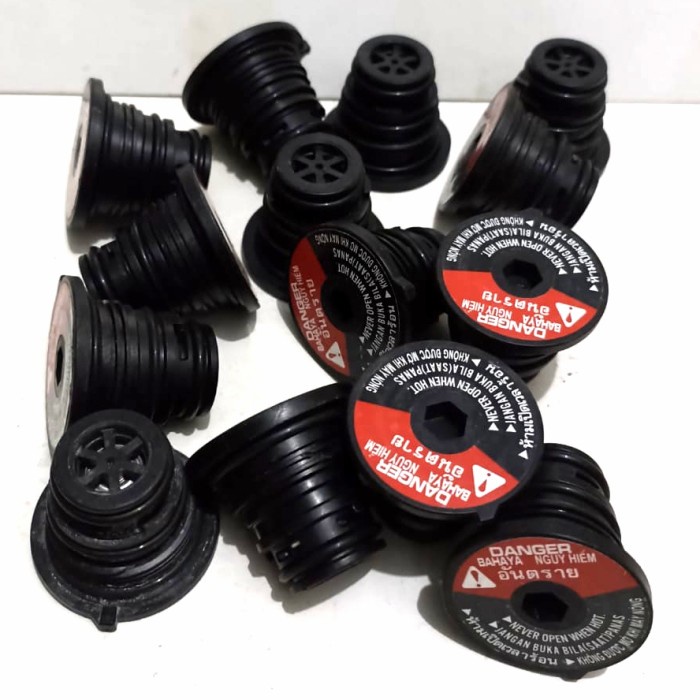 TUTUP RADIATOR CAP COMP VARIO 125/VARIO 150/PCX/GTR/ADV ORIGINAL