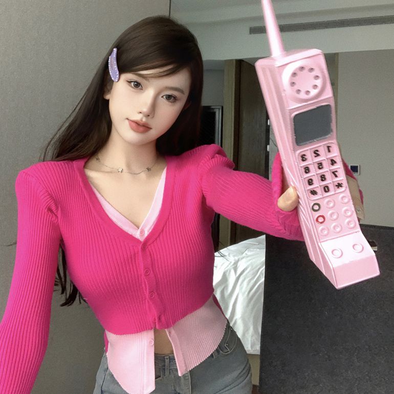 Red Rasa Desain V-Leher Palsu Dua Potong Jahitan Pelangsing Lengan Panjang Rajutan Cardigan Wanita Musim Semi Baru Niche Bottoming Top